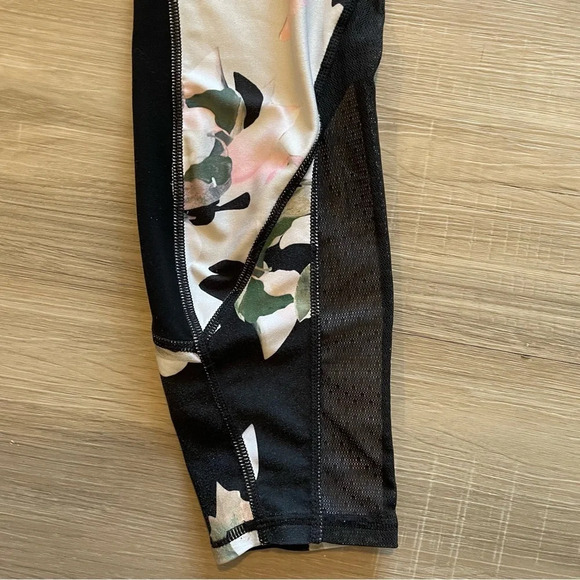Athleta Powervita High Waist Blossom Intuition Floral Mesh Leggings 7/8 small - Picture 5 of 13